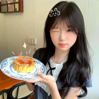 为了受伤的右眼